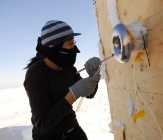 Measuring molecular chlorine in the Arctic atmosphere